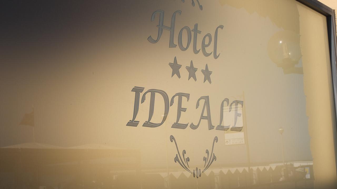Hotel Ideale Varraze Exterior foto